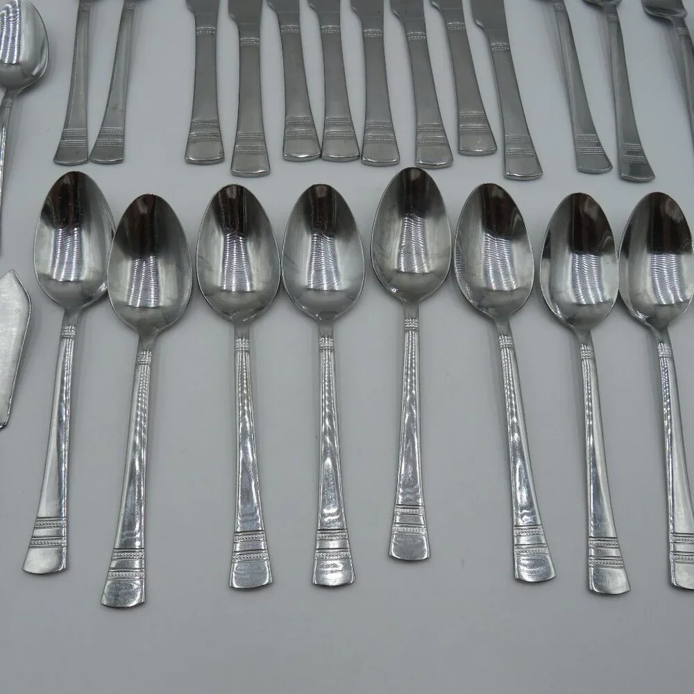 Pfaltzgraff Flatware Mix Lot 28 Pieces Sapphire Pattern Stainless Steel‎